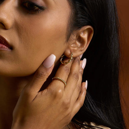 Eternal Twist Hoop Earrings